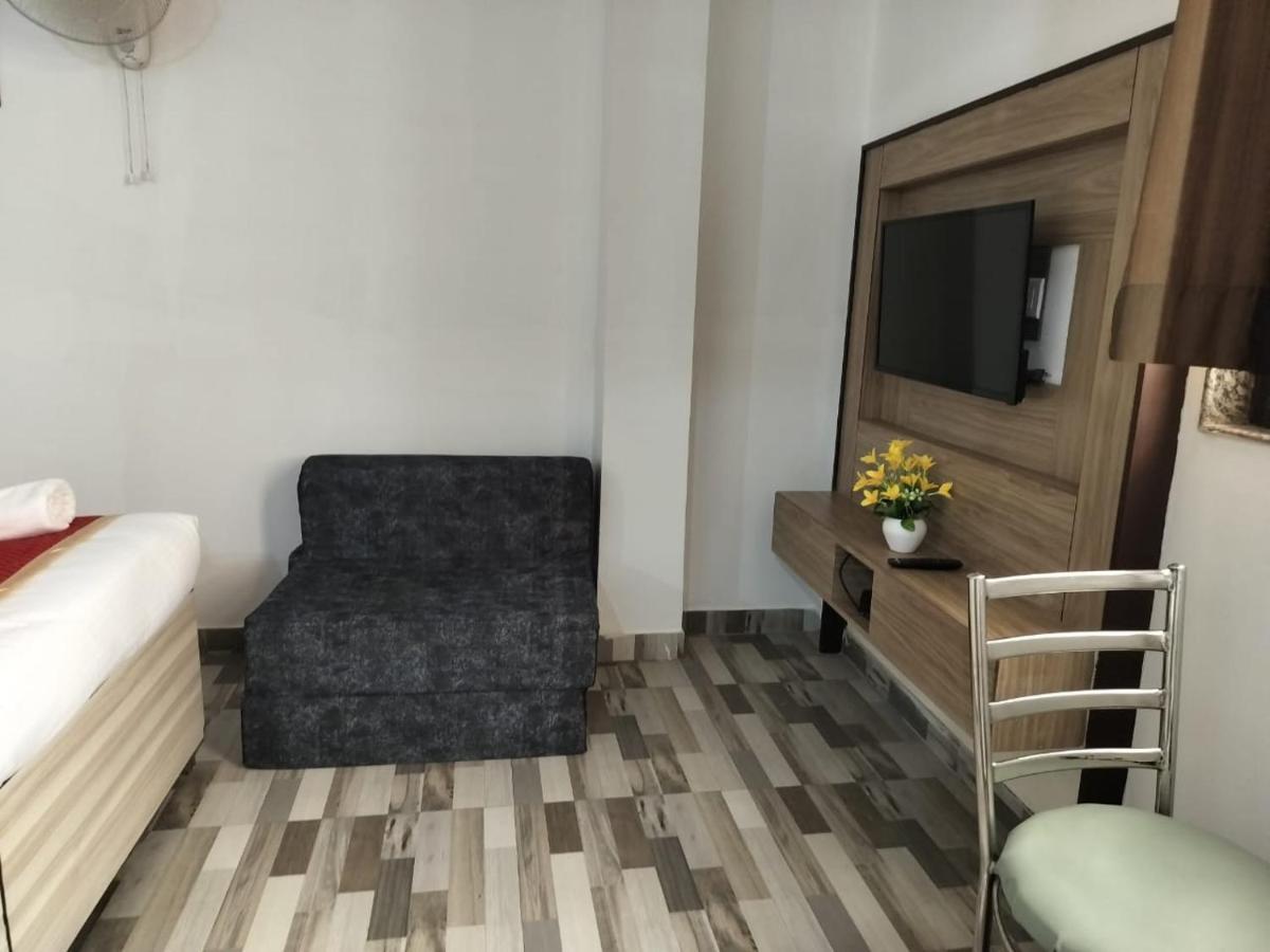 Hotel Clink New Delhi Airport Dış mekan fotoğraf