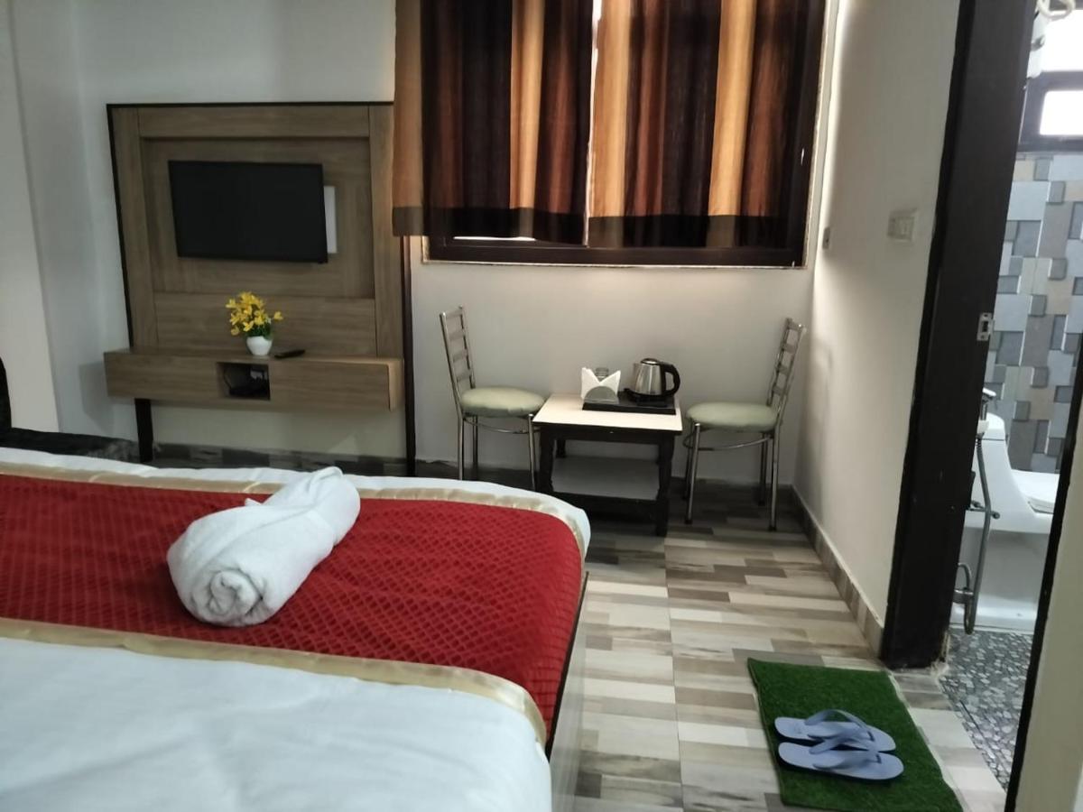 Hotel Clink New Delhi Airport Dış mekan fotoğraf