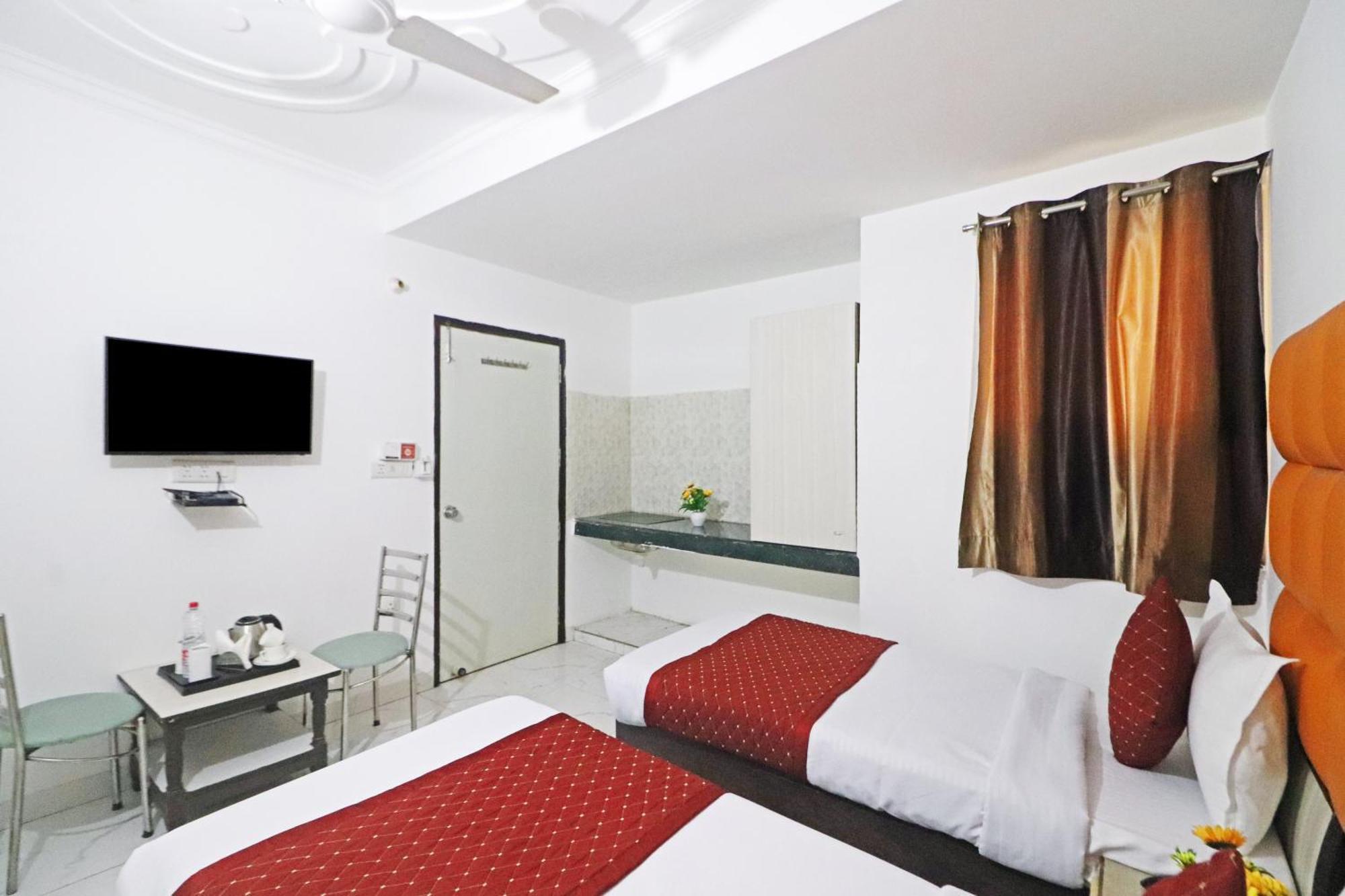 Hotel Clink New Delhi Airport Dış mekan fotoğraf