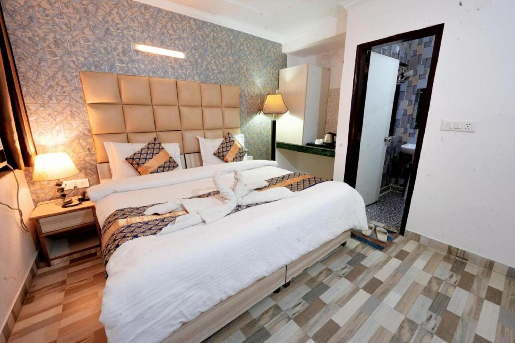 Hotel Clink New Delhi Airport Dış mekan fotoğraf
